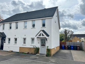 Hodges Close Chafford Hundred Grays