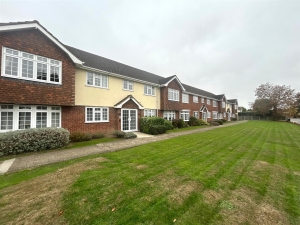 Nelmes Way, Hornchurch