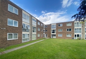 Chaplaincy Gardens, Hornchurch