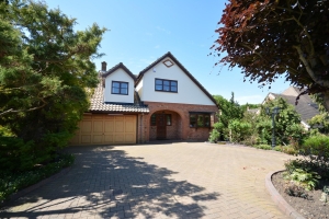 Mendoza Close, Emerson Park, Hornchurch